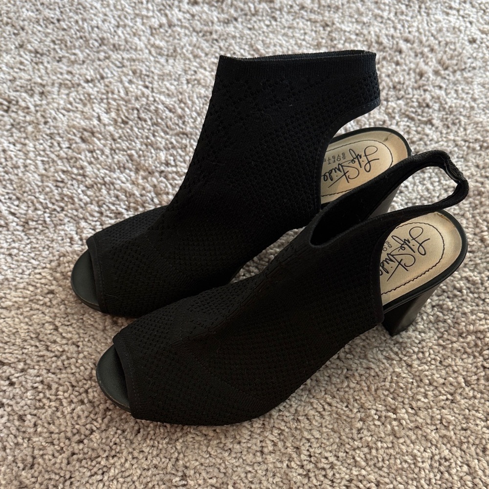 Life Stride Black Open-Toe Slingback Heels